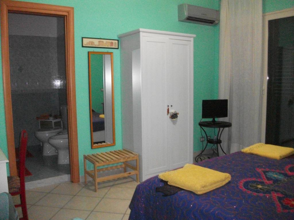 B&B Miroca Сант-Алессио-Сикуло Экстерьер фото